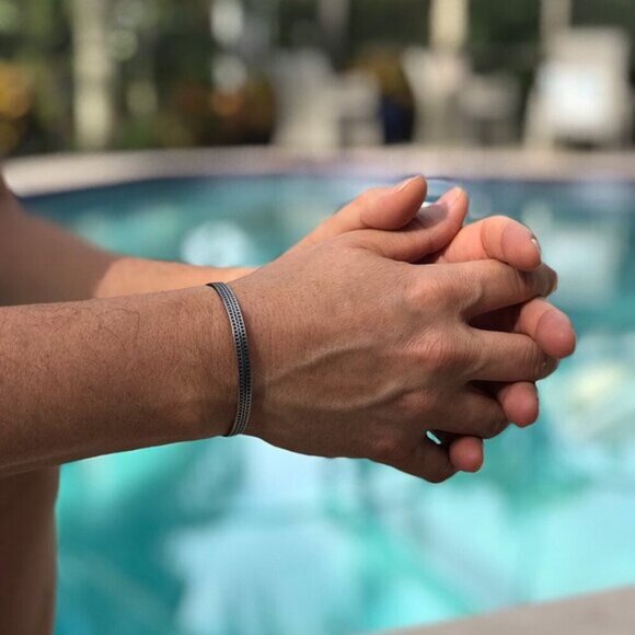 Scalloped Open Cuff Bangle Bracelet 15g (.5oz), 5.6mm Wide - Picture 3 of 5